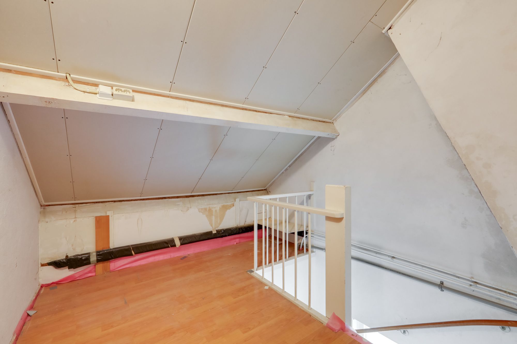 Foto 30 van van Schaikstraat 6-C