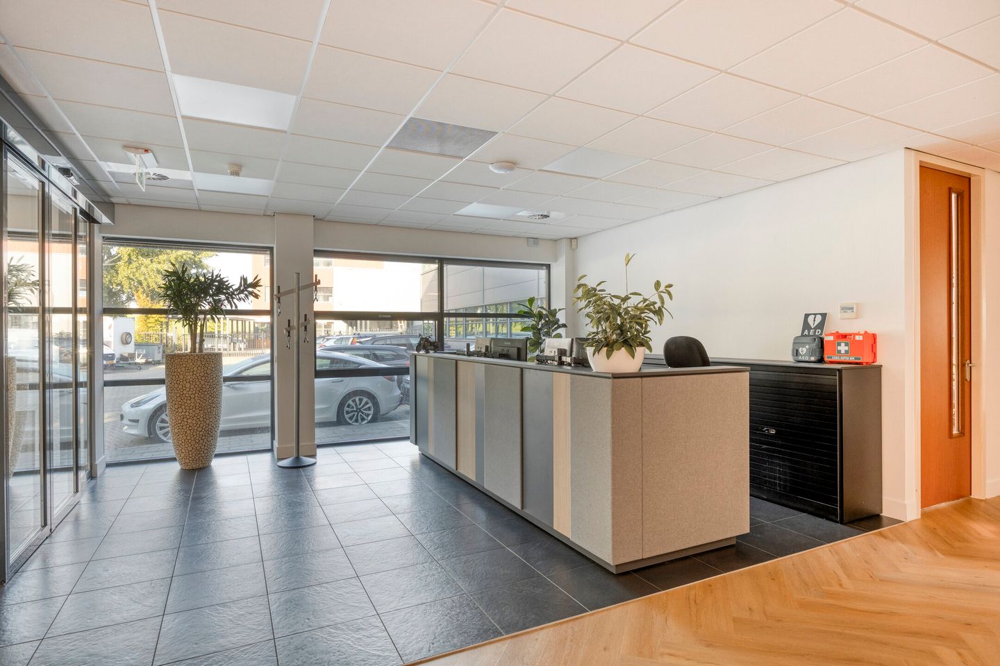 View photo 2 of Van Coulsterweg 11