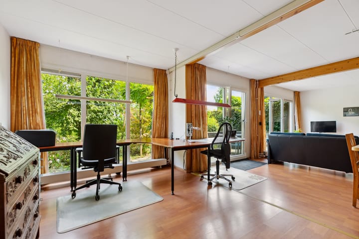 Photo 11 of Breezand 8