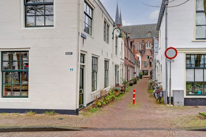 Foto 2 van Lange Willemsteeg 12