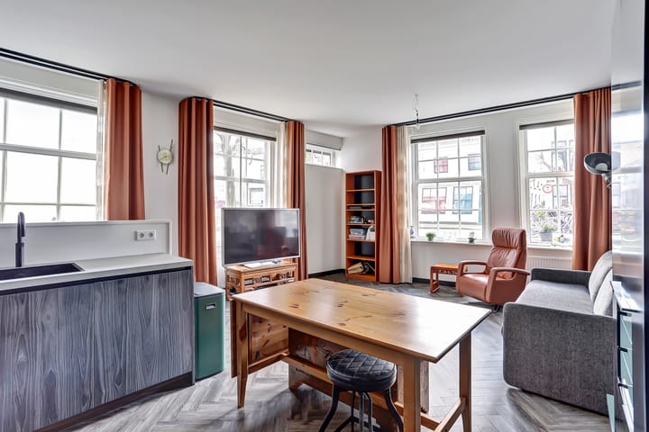 Foto 9 van Lange Willemsteeg 12