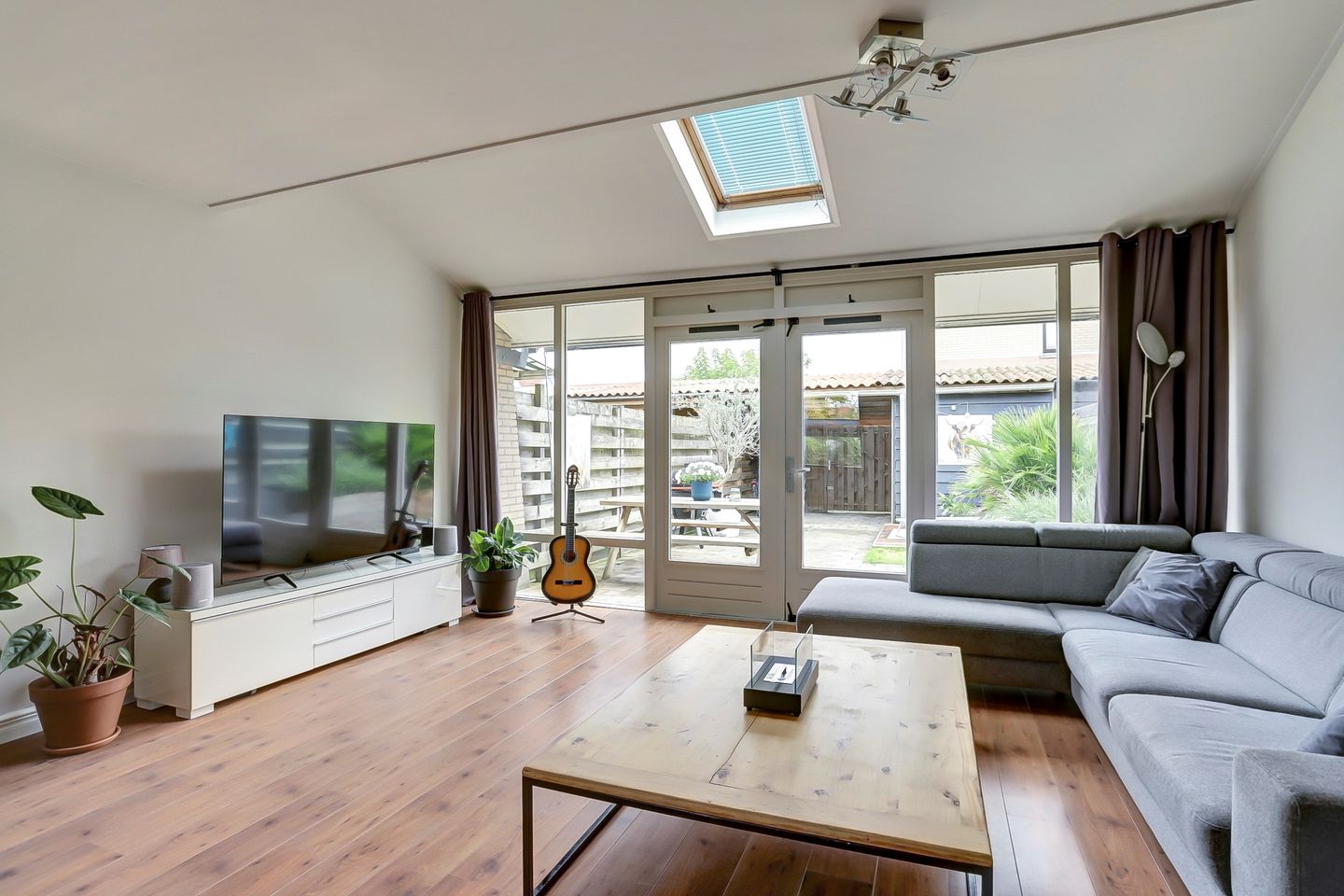 Foto 5 van Corridor 49