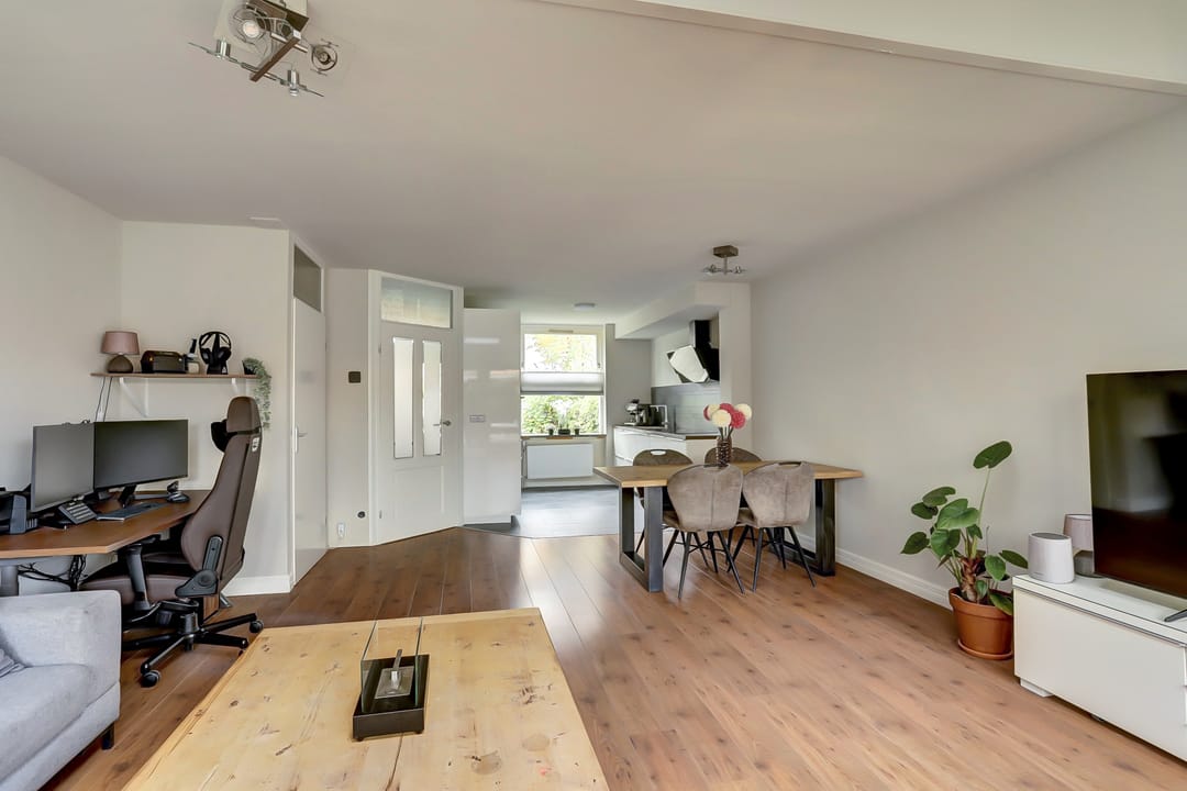 Foto 7 van Corridor 49