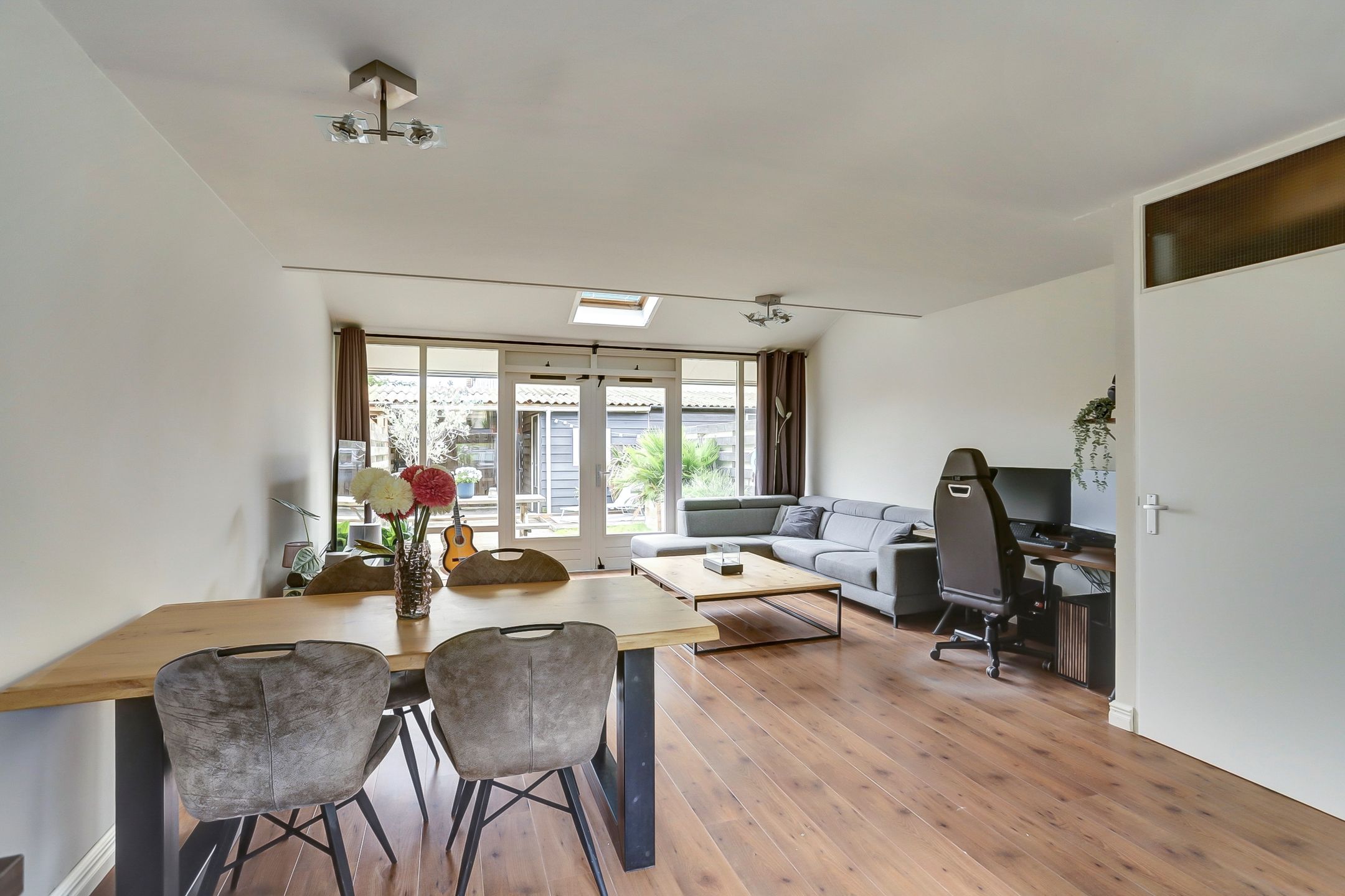 Foto 6 van Corridor 49