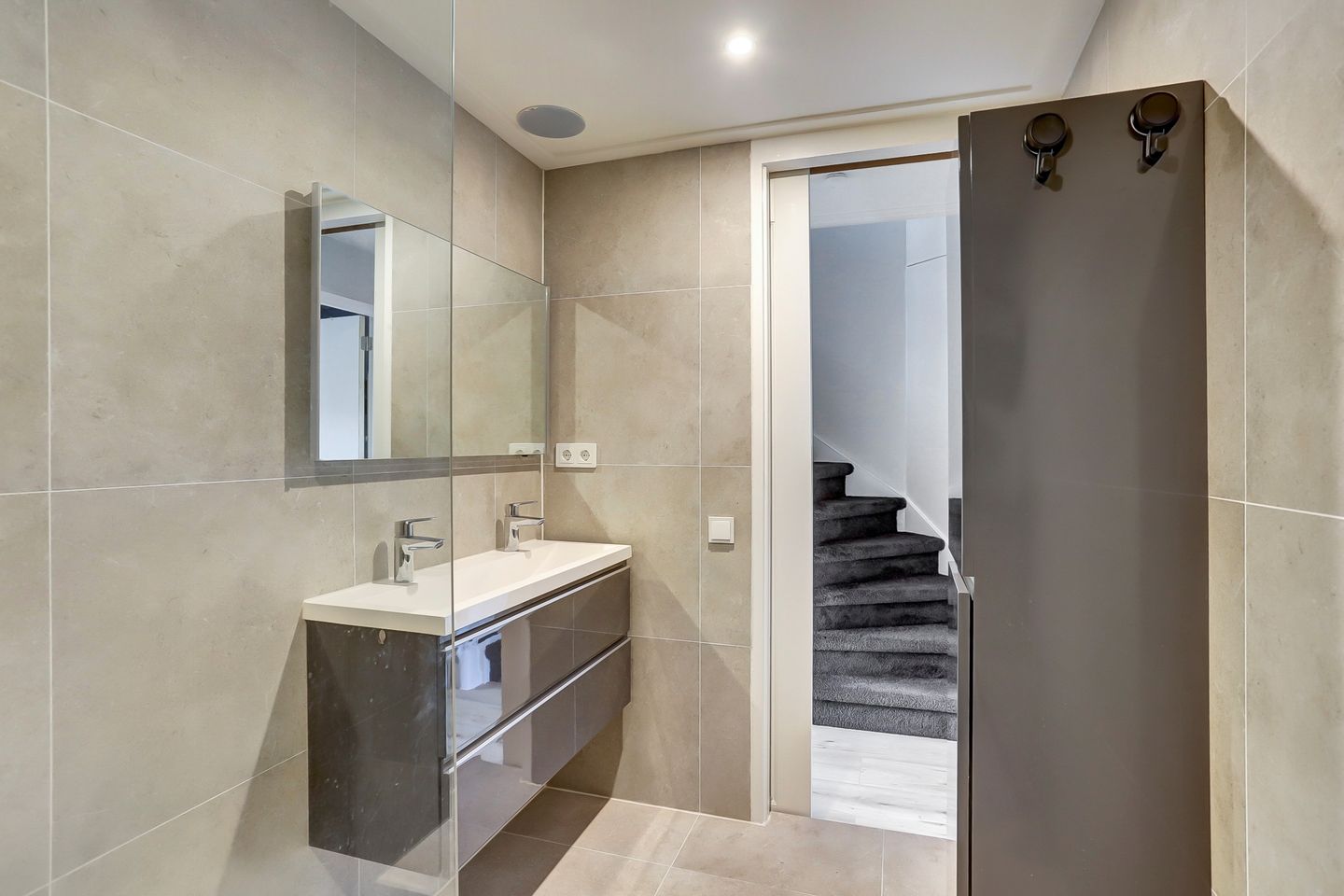 Foto 20 van Corridor 49