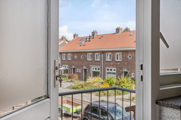 Foto 24 van Is. Sweersstraat 11