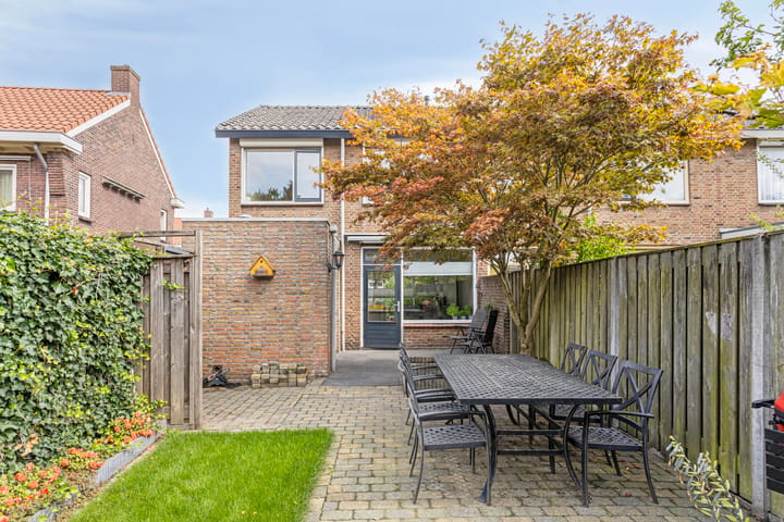 Foto 31 van Is. Sweersstraat 11