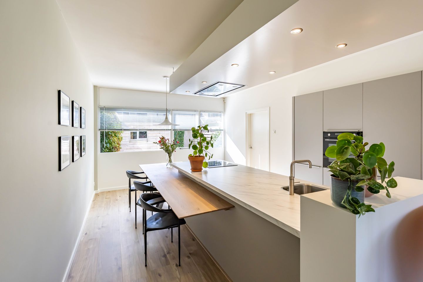 Photo 25 of Burgemeester van Panhuyslaan 15