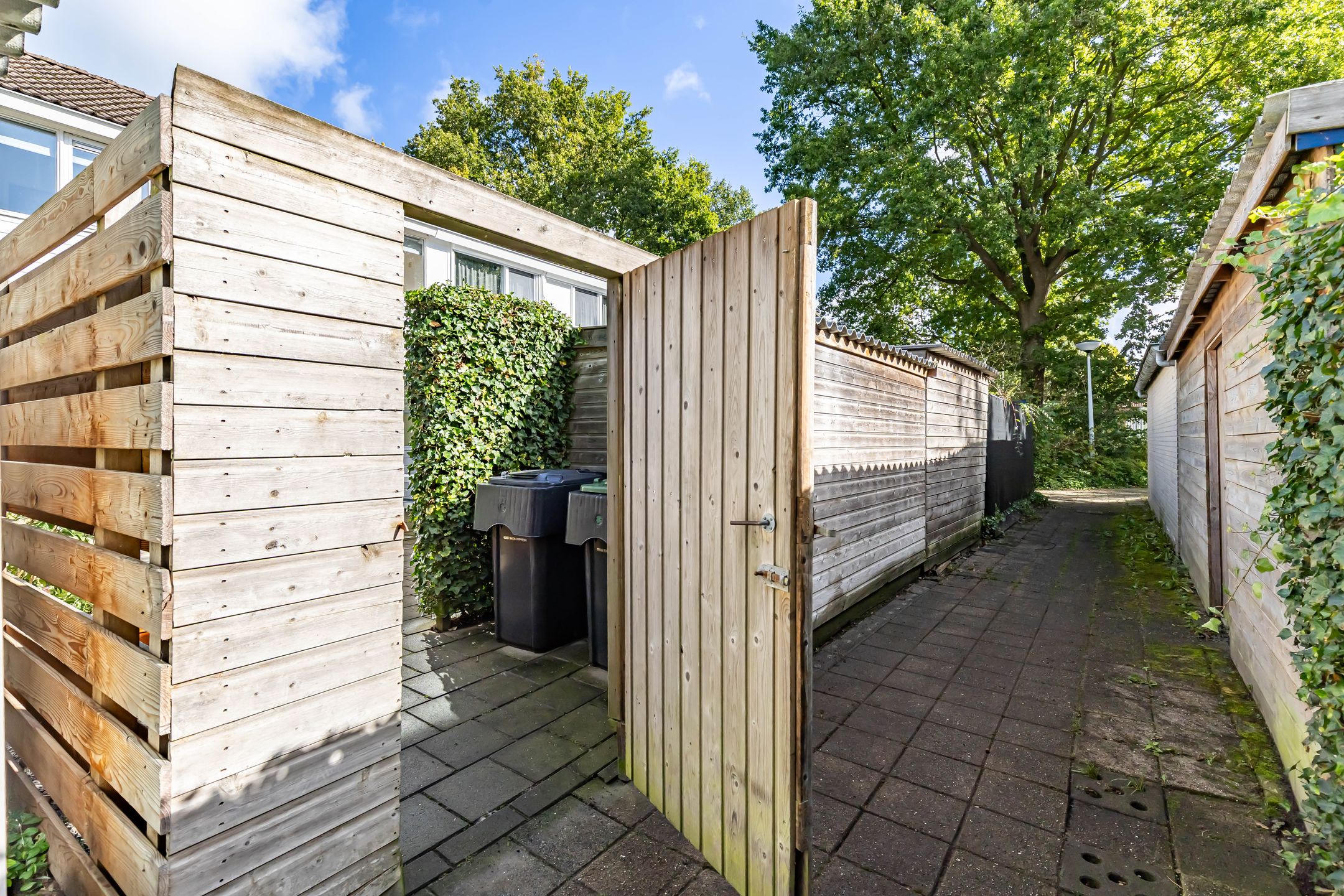 Photo 60 of Burgemeester van Panhuyslaan 15