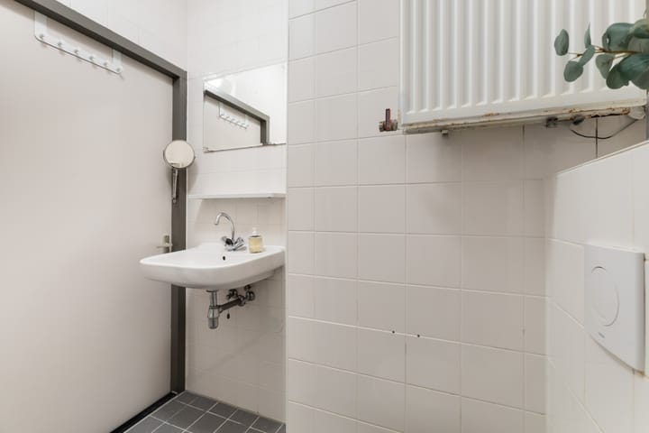 Photo 22 of Eerste Atjehstraat 113-2