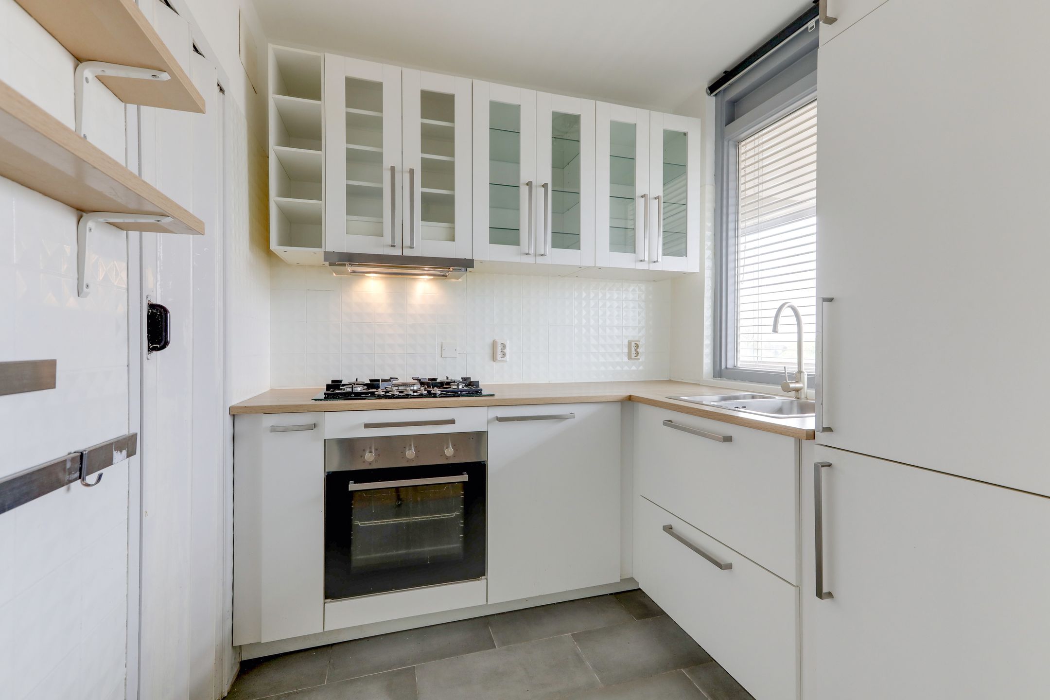 Foto 24 van Den Heuvel 186