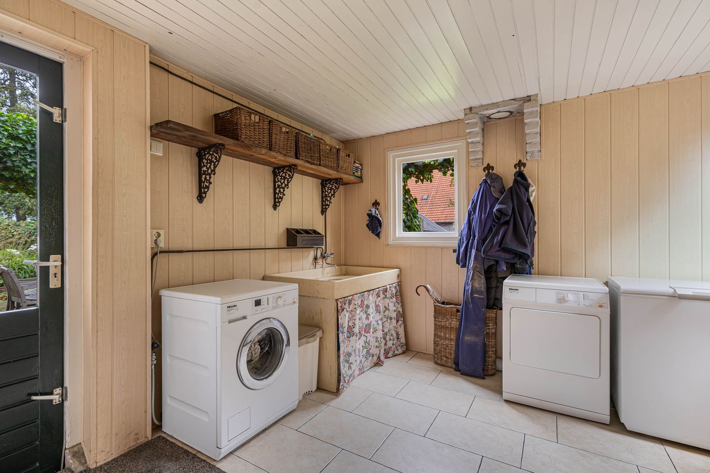 Foto 19 van Pilotenweg 22