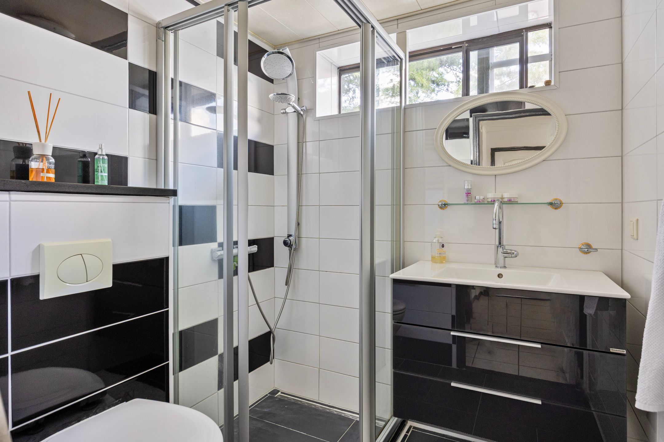 Foto 21 van Karel Doormanstraat 77