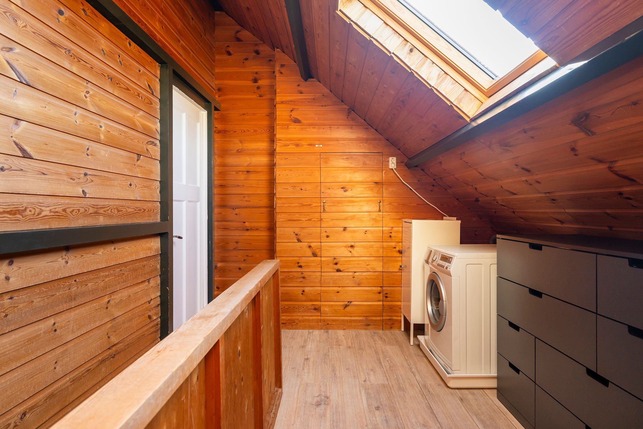 Photo 36 of Woestijgerweg 128