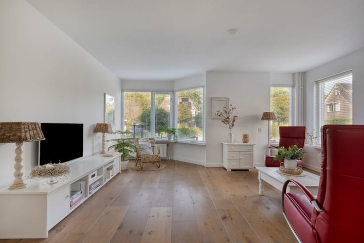 Foto 7 van Alpenkraai 57