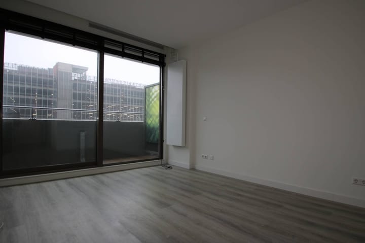 Foto 3 van Martinus Nijhofflaan 2-B8