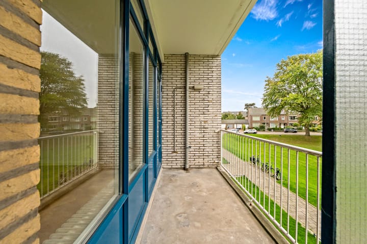 Photo 10 of Van Alkemadelaan 1026