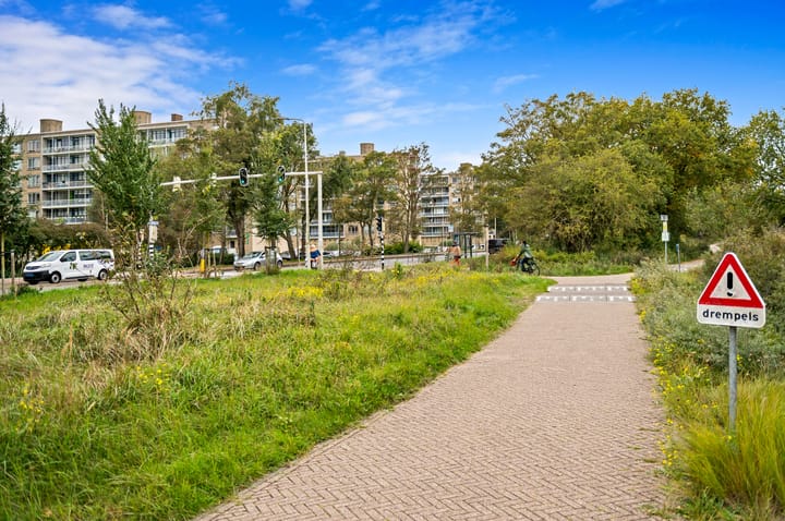 Photo 33 of Van Alkemadelaan 1026