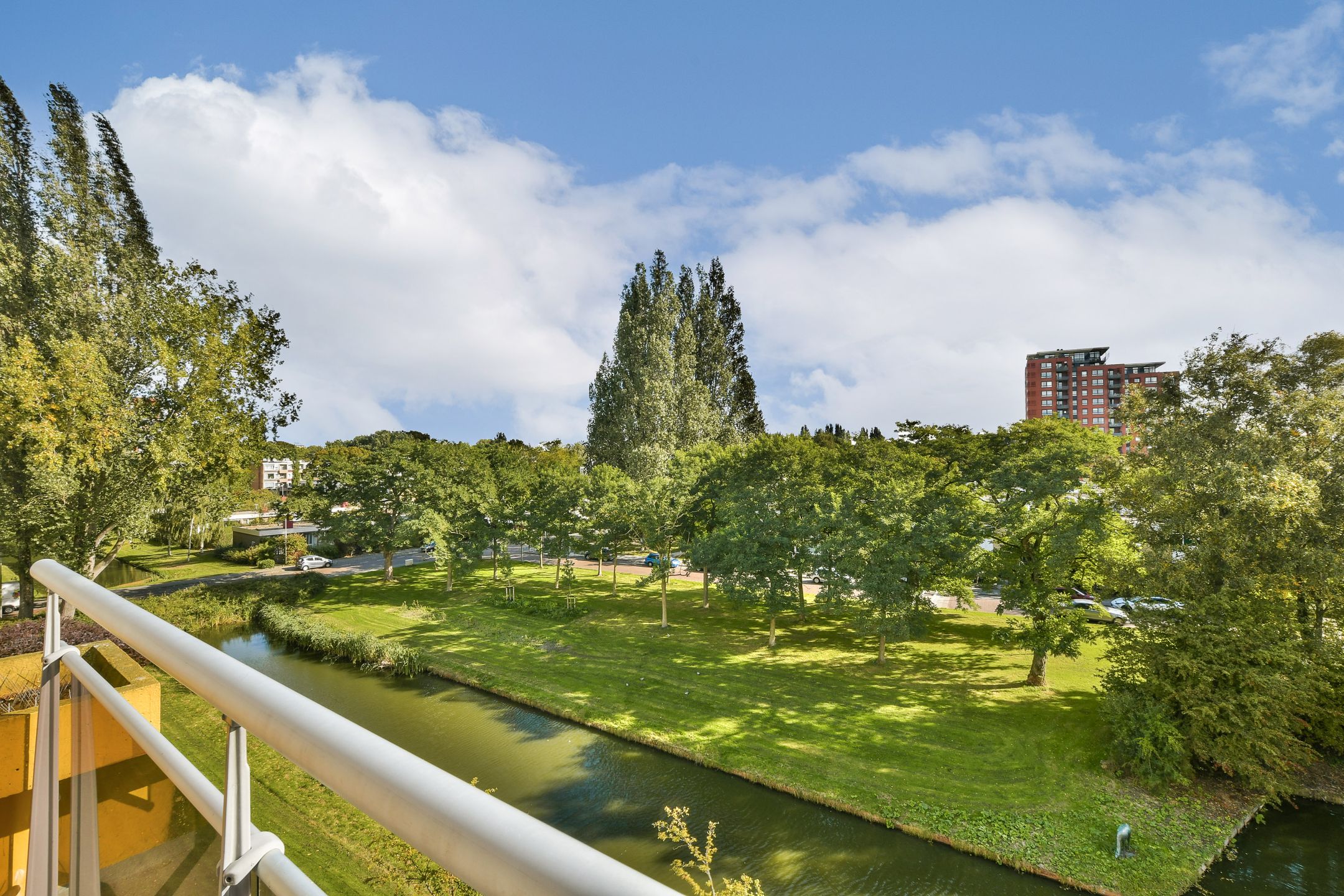 Foto 9 van Amberlaan 62