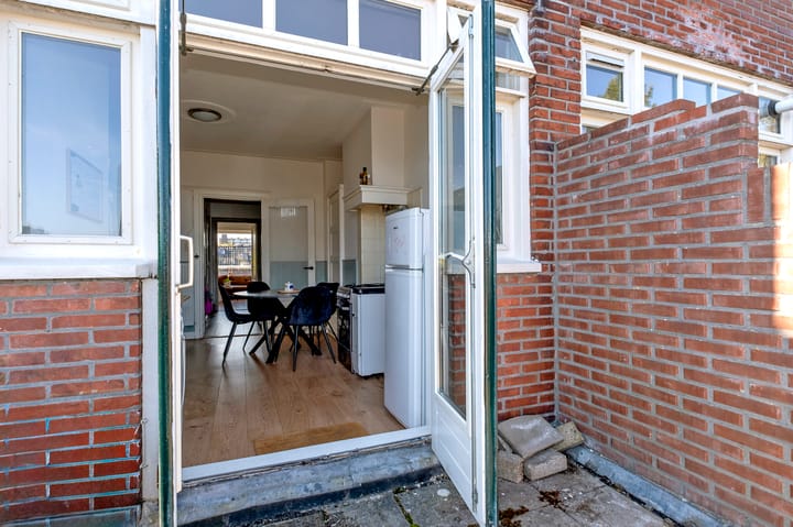 Photo 21 of Paterswoldseweg 42-B