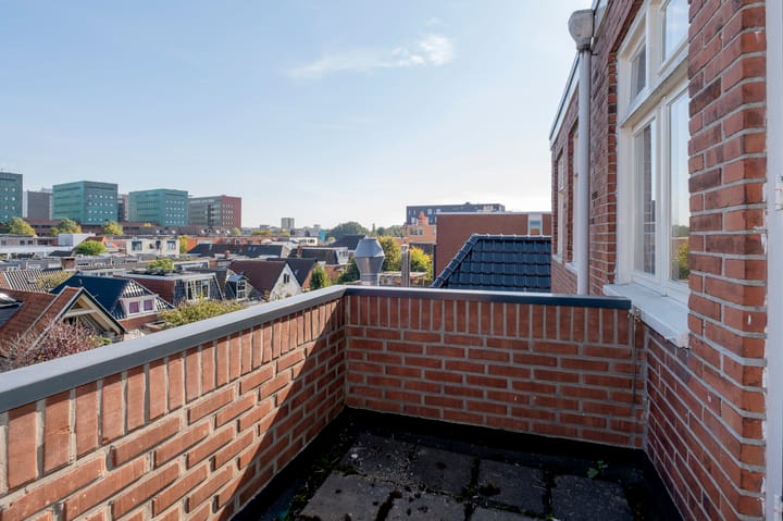 Photo 27 of Paterswoldseweg 42-B