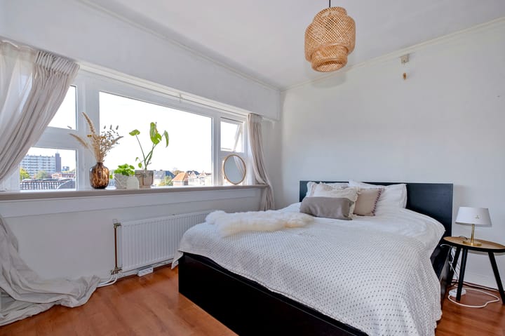 Photo 29 of Paterswoldseweg 42-B