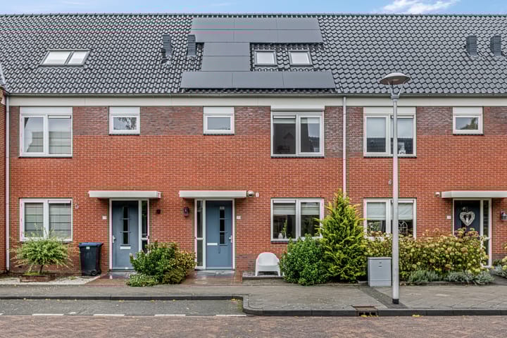 Foto 8 van Esdoornlaan 25