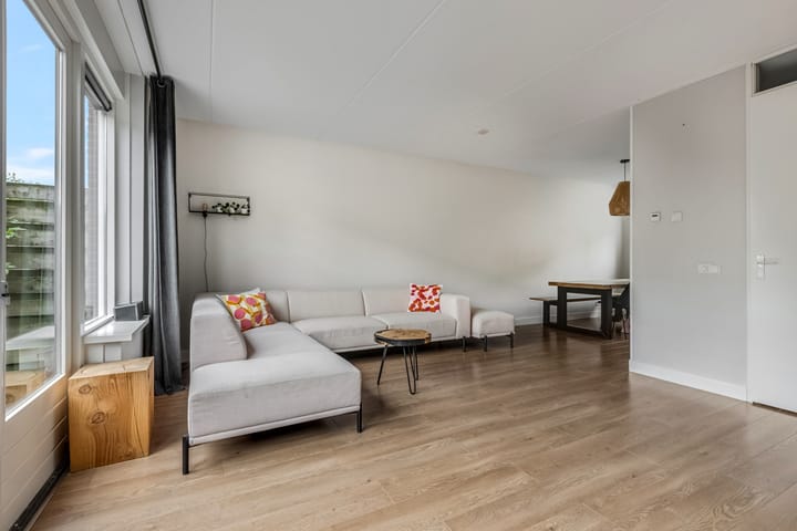 Foto 12 van Esdoornlaan 25