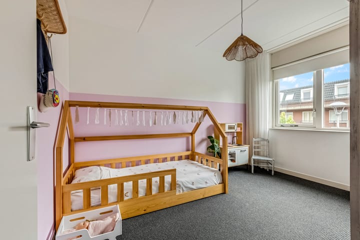 Foto 24 van Esdoornlaan 25