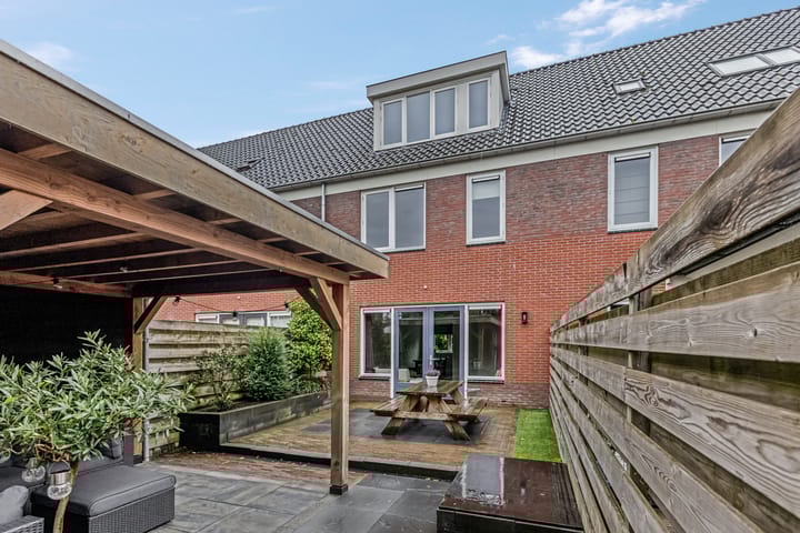 Foto 40 van Esdoornlaan 25