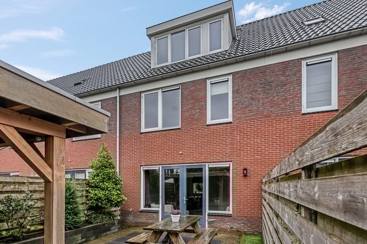 Foto 43 van Esdoornlaan 25