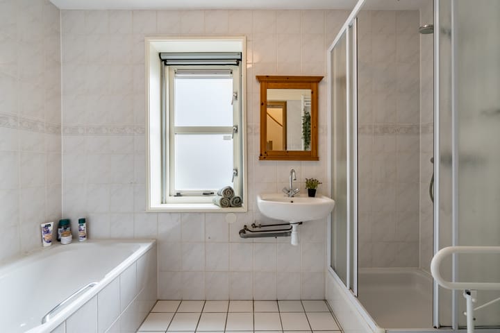 Photo 15 of Kloosterlaan 27