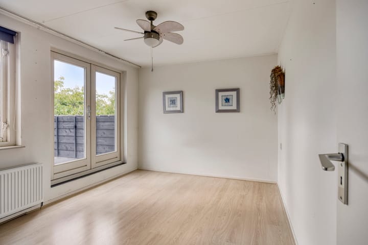 Foto 24 van Elzenstraat 3