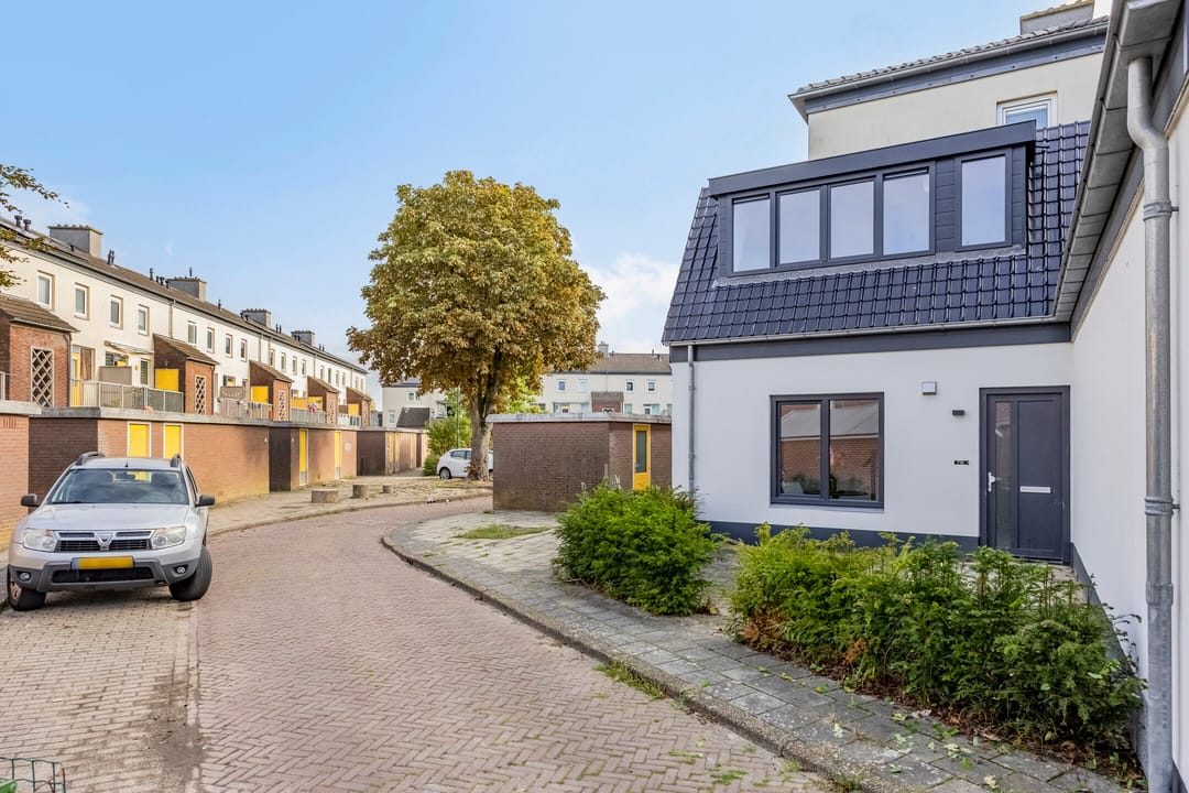 Photo 2 of Pieter de Hooghstraat 71-B