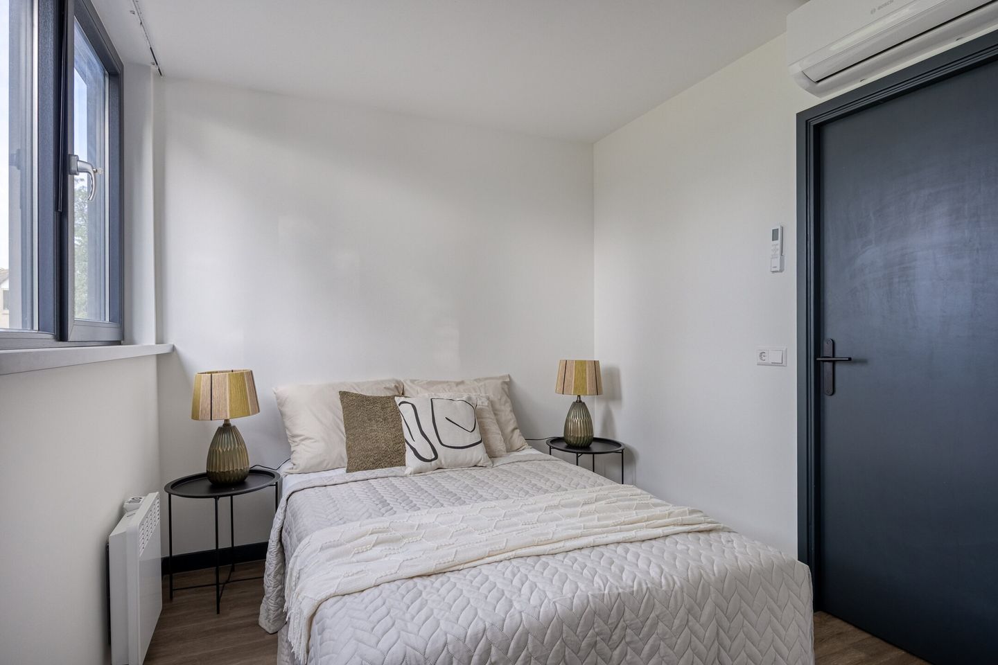 Photo 19 of Pieter de Hooghstraat 71-B