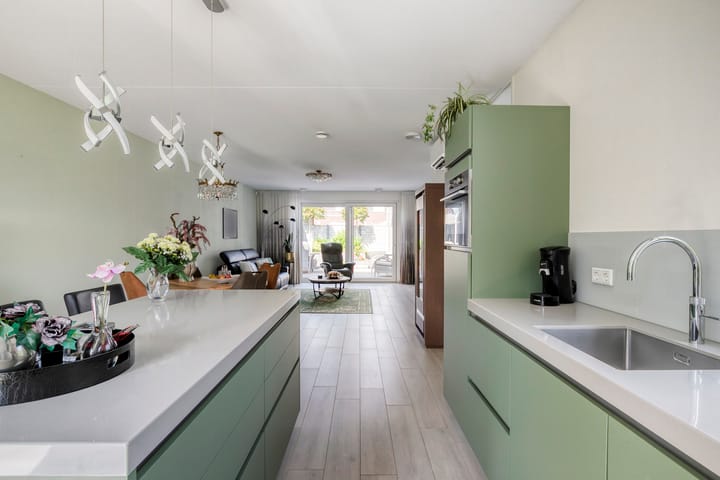 Foto 14 van Bezembinder 15