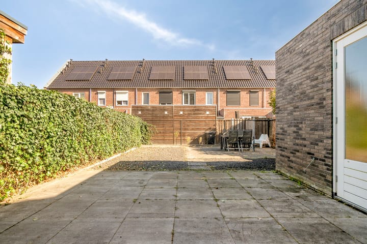 Foto 28 van Sperwerstraat 6