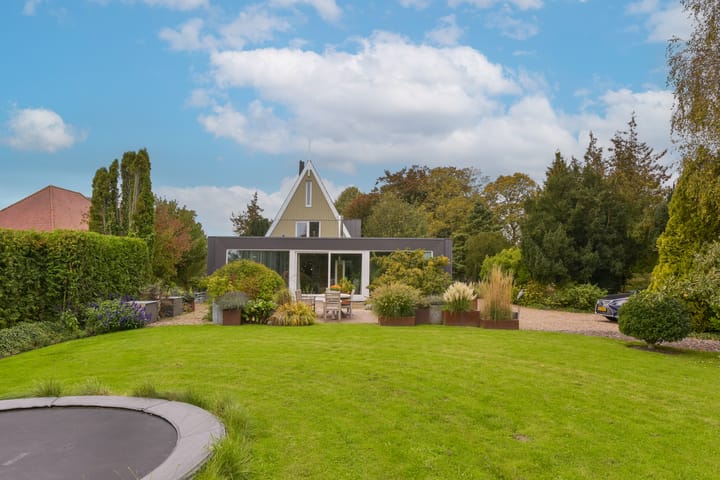 Photo 2 of Dorpsweg 71