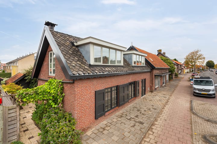 Burg de Zeeuwstraat 125-A