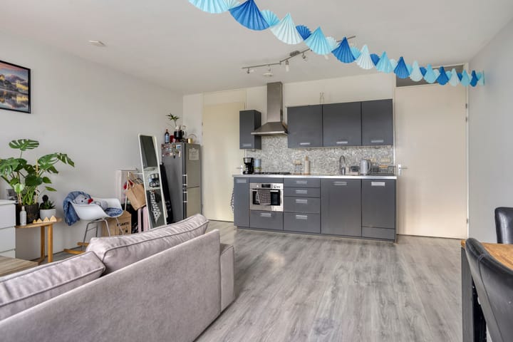 Foto 13 van Frontonstraat 35