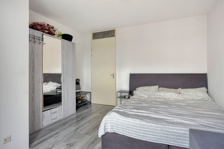 Foto 15 van Frontonstraat 35