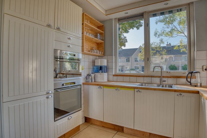 Photo 20 of Johannes Chr. Bendorpstraat 17