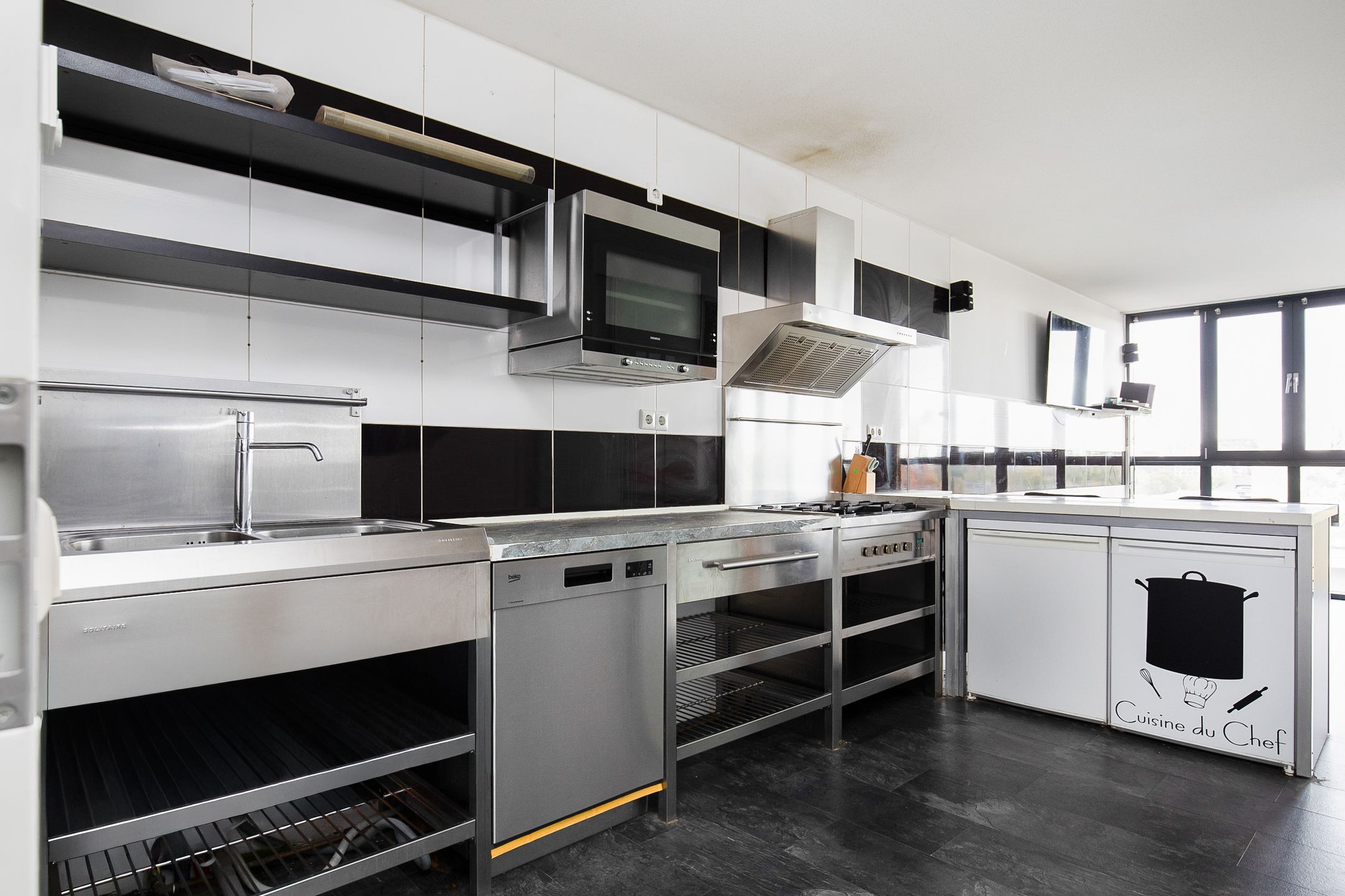 Photo 3 of Raadhuisplein 44