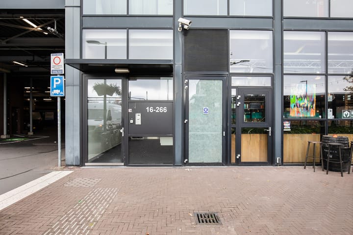 Photo 6 of Raadhuisplein 44