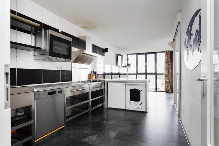 Photo 8 of Raadhuisplein 44