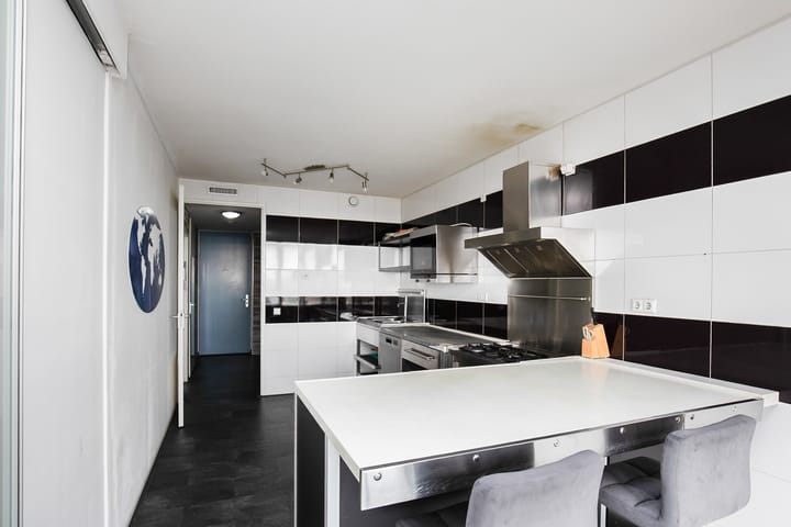 Photo 11 of Raadhuisplein 44