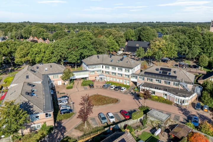 Foto 7 van Lesturgeonplein 22