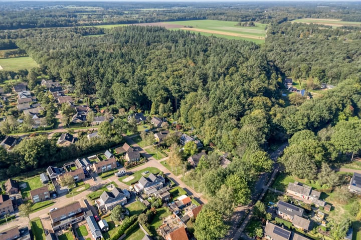 Foto 9 van Lesturgeonplein 22