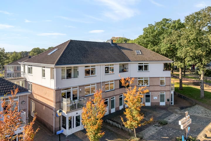 Foto 11 van Lesturgeonplein 22