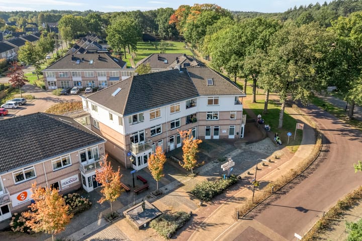 Foto 12 van Lesturgeonplein 22